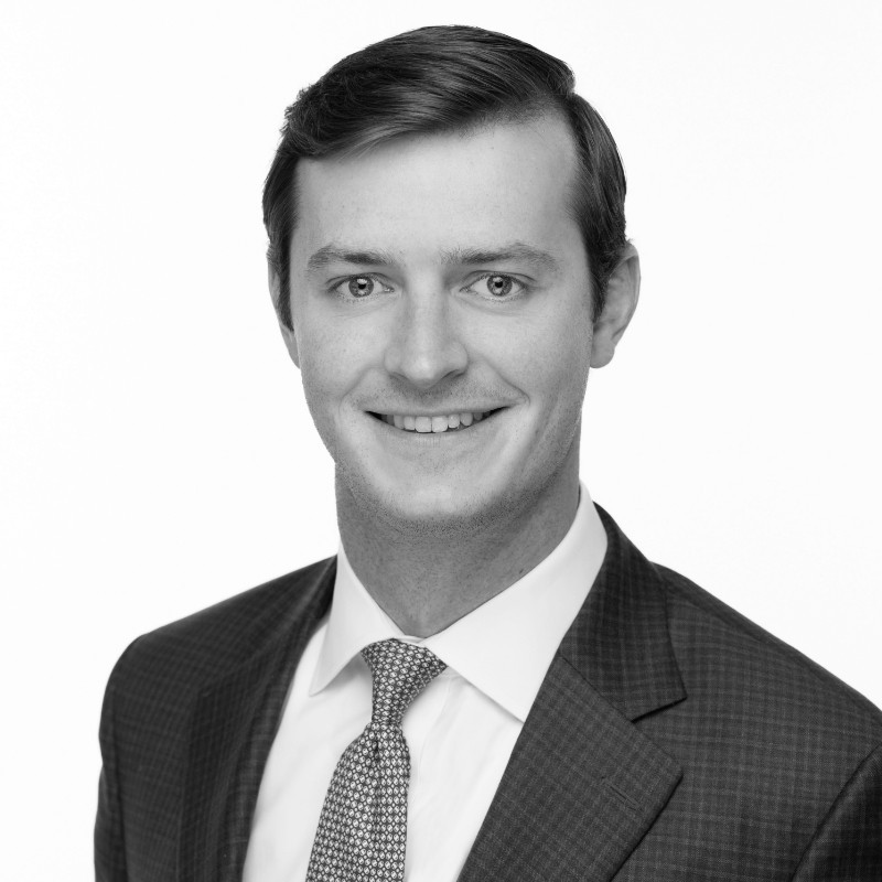 Adam Roossien<br> JLL